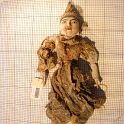 TF000015-1a Asien Birma,Figur,Textil-Holz,Fritz Fey,2010
